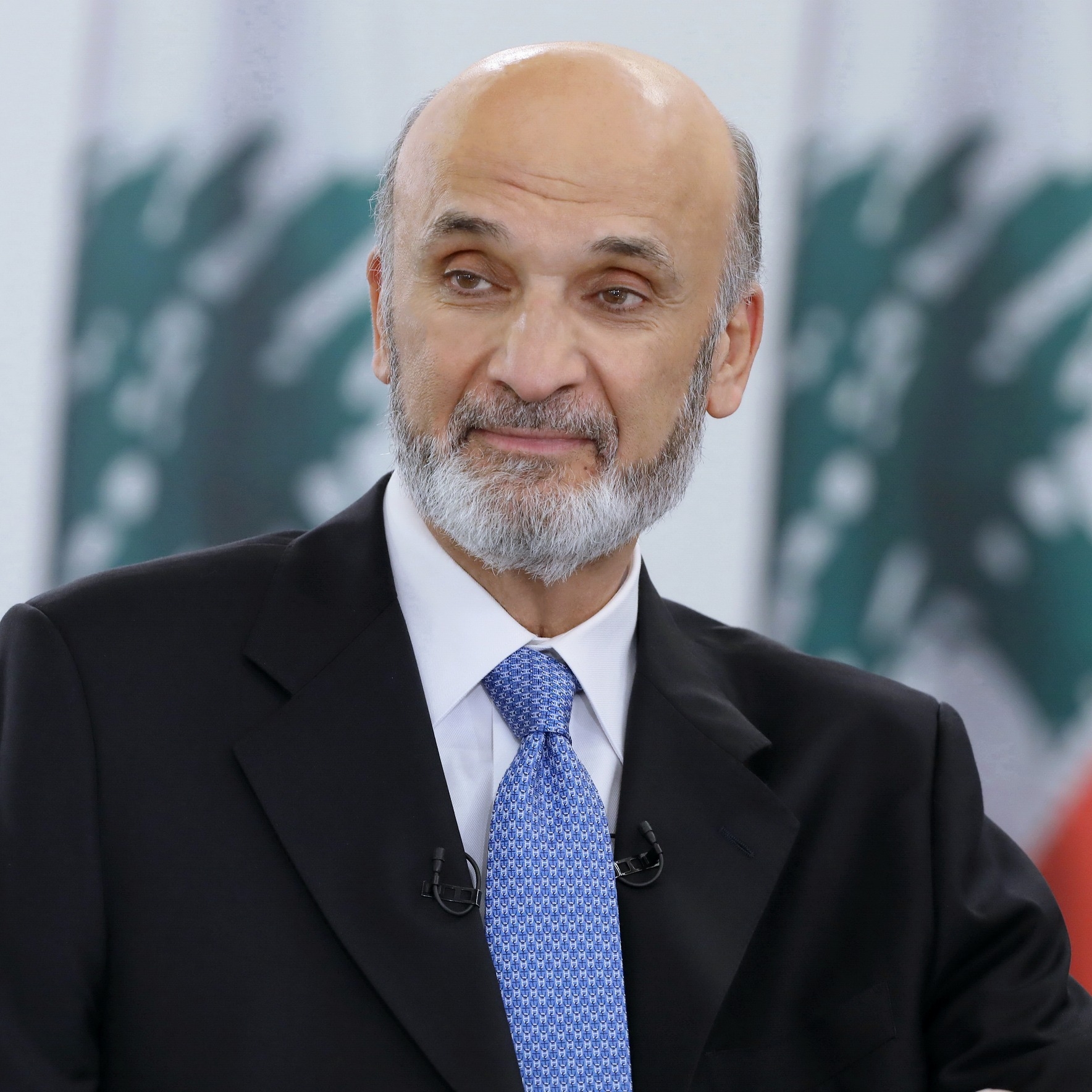 Libano: Geagea mescola le carte 