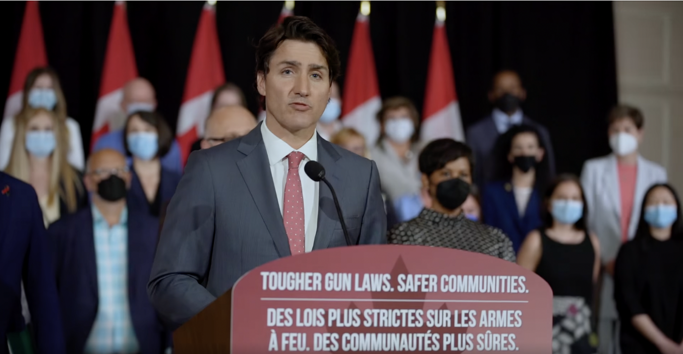 Canada verso il blocco delle pistole