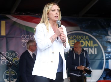Reddito di cittadinanza: Meloni asfalta Renzi