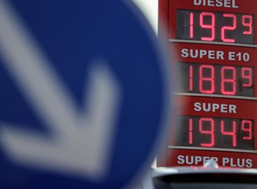 Lavoro e caro-carburanti: le spine del governo