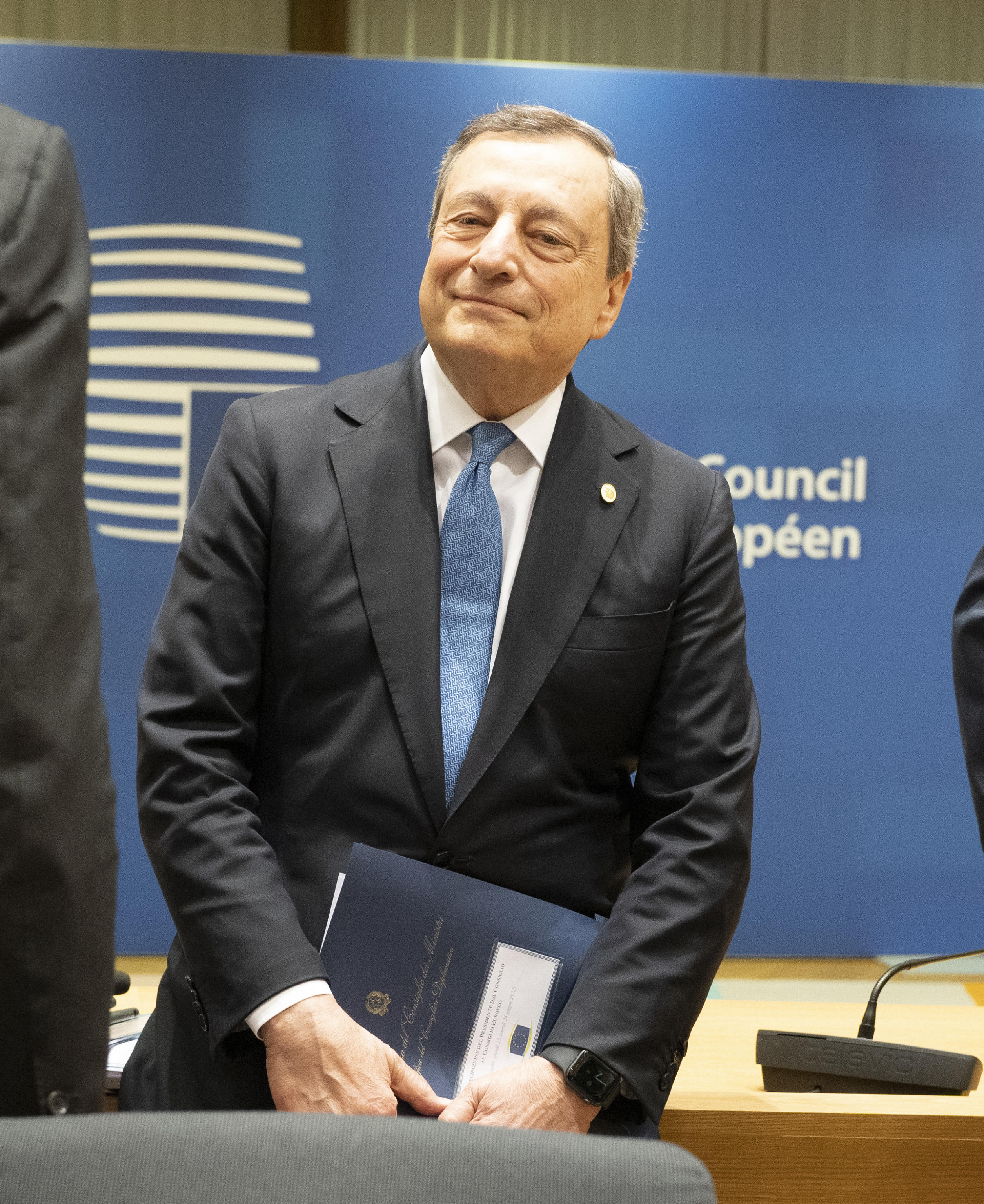 Gas e price cap, Draghi punta su un summit straordinario a luglio