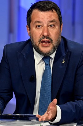 Salvini: “La cittadinanza non è un biglietto a premi”