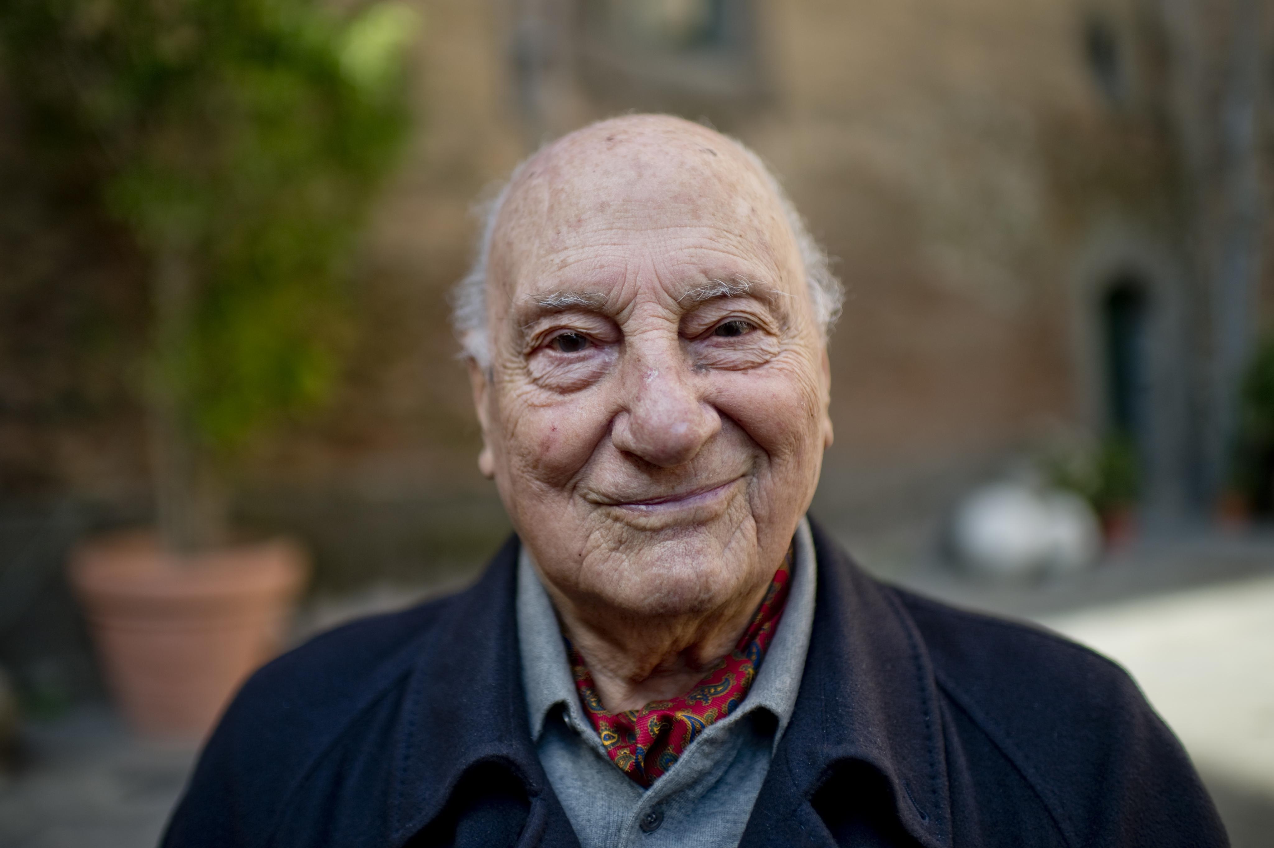 Addio allo scrittore Raffaele La Capria