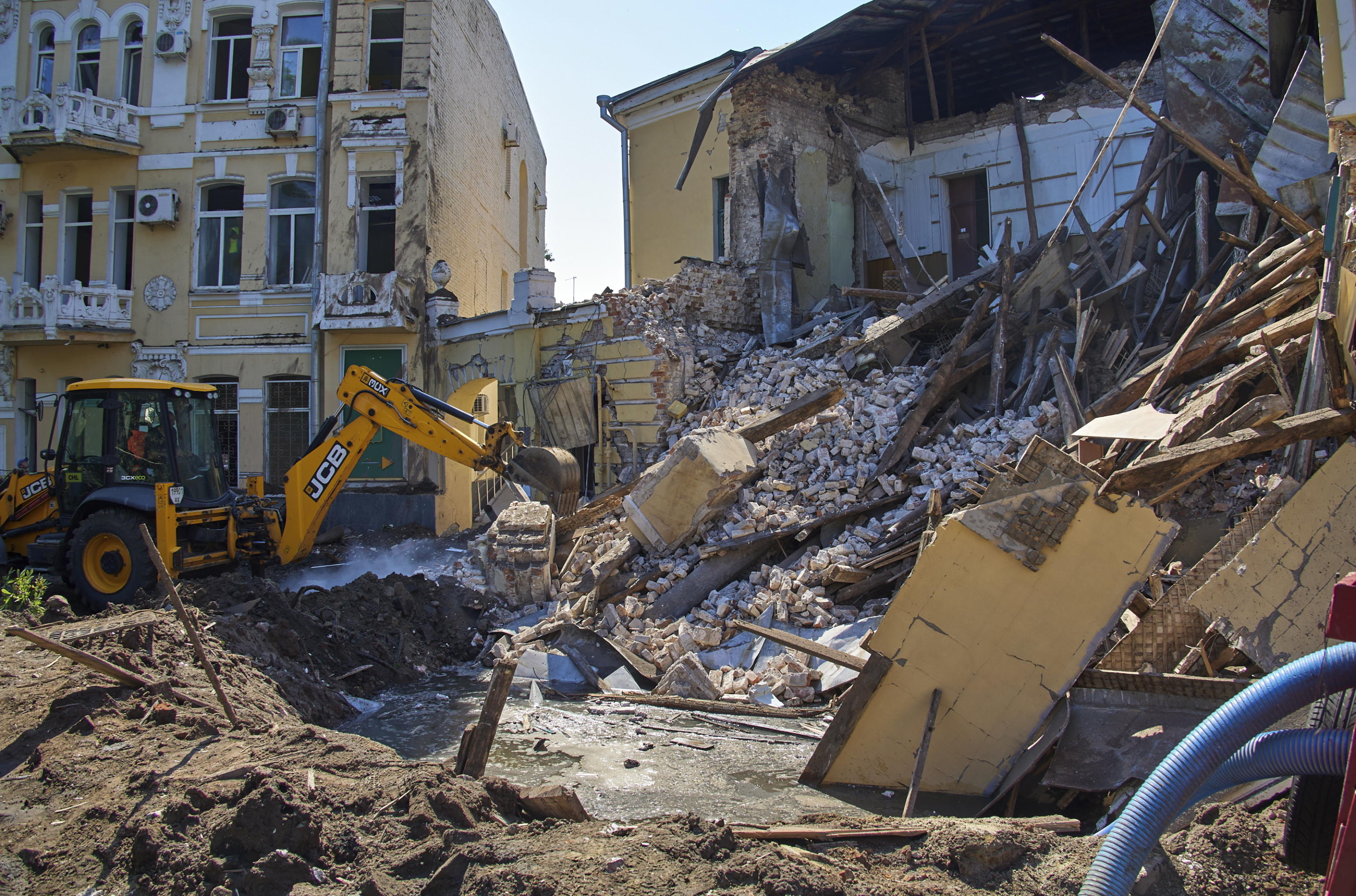 Ucraina, bombe su Sloviansk