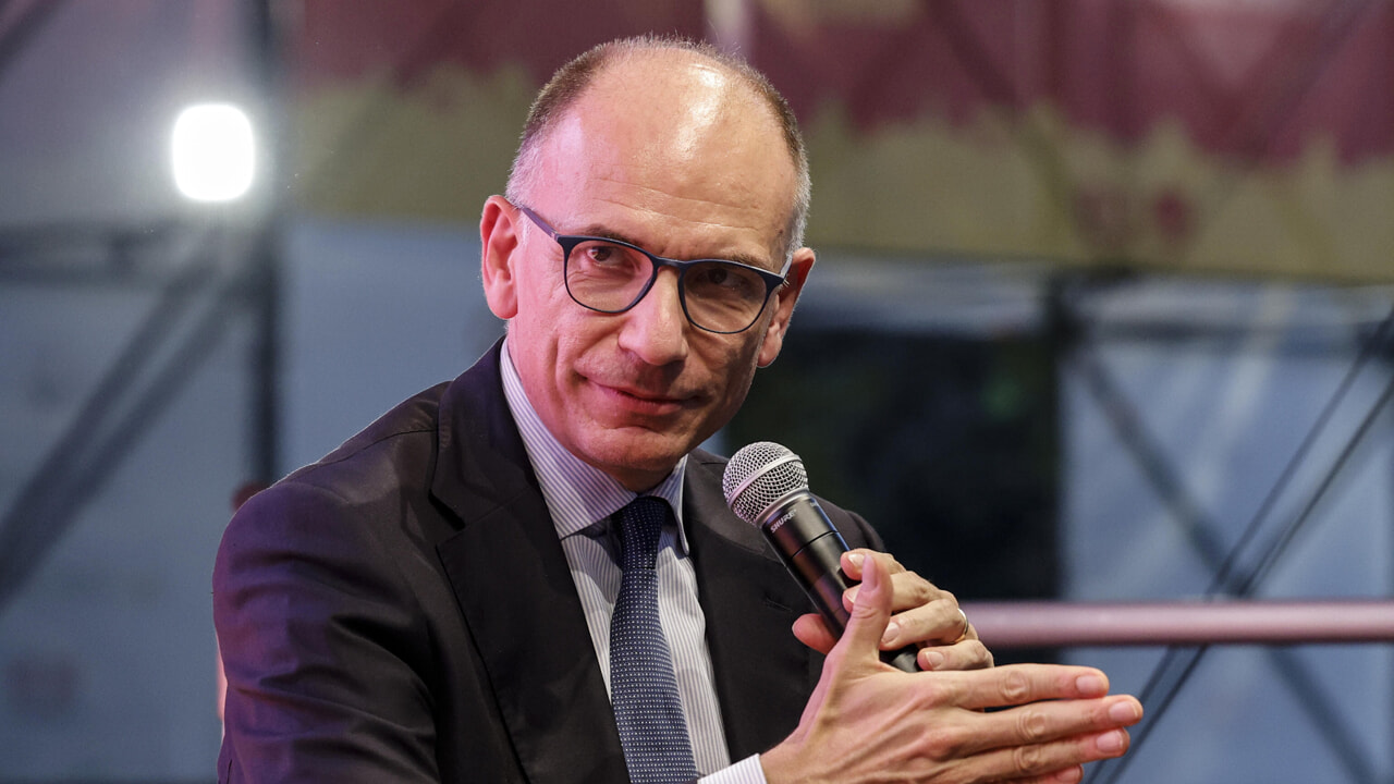 Il front runner del popolo mascherato