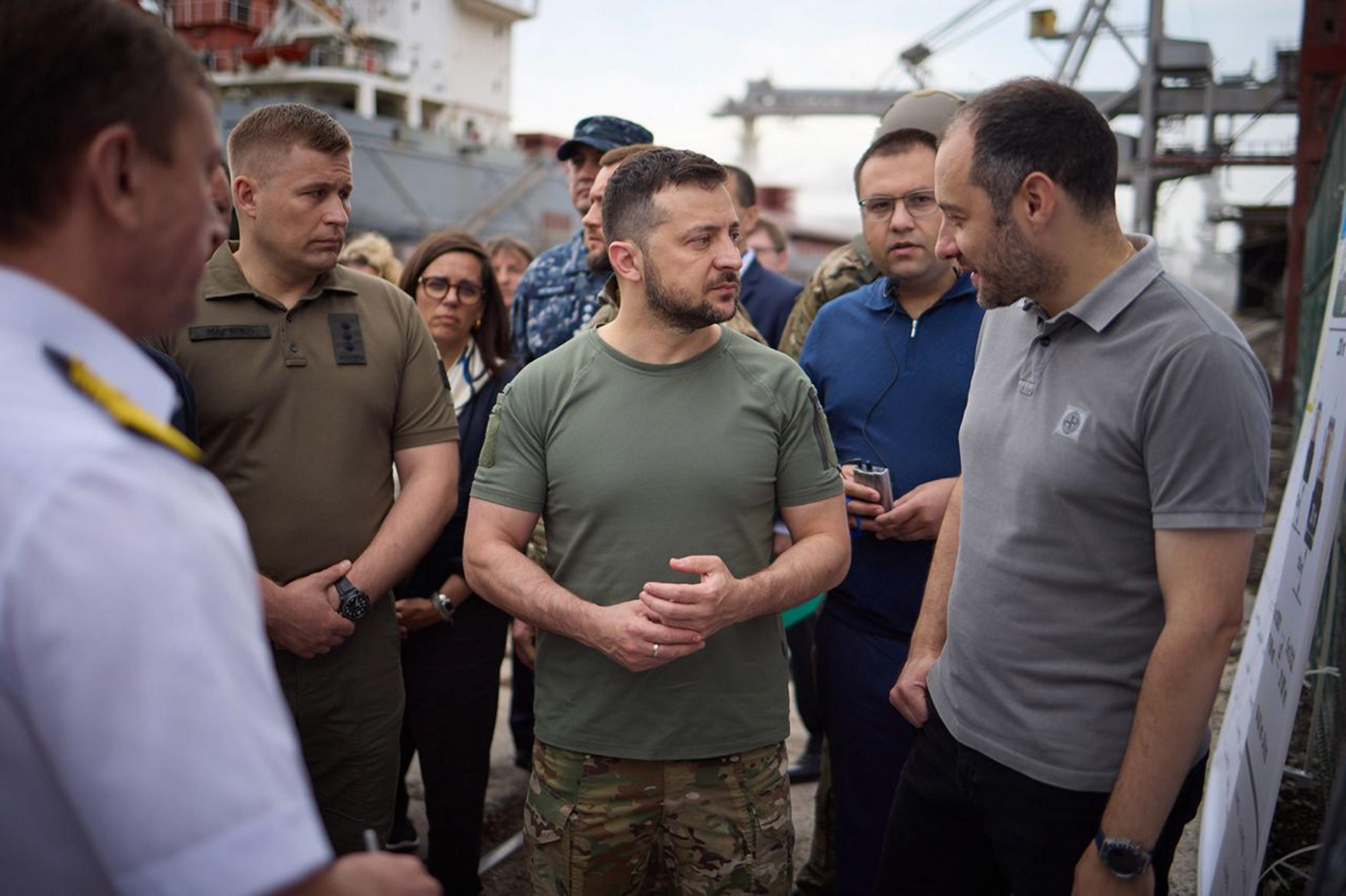 Zelensky: “Siamo pronti a esportare grano ucraino”