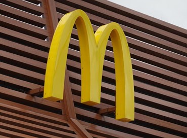 Ucraina: riapre McDonald’s
