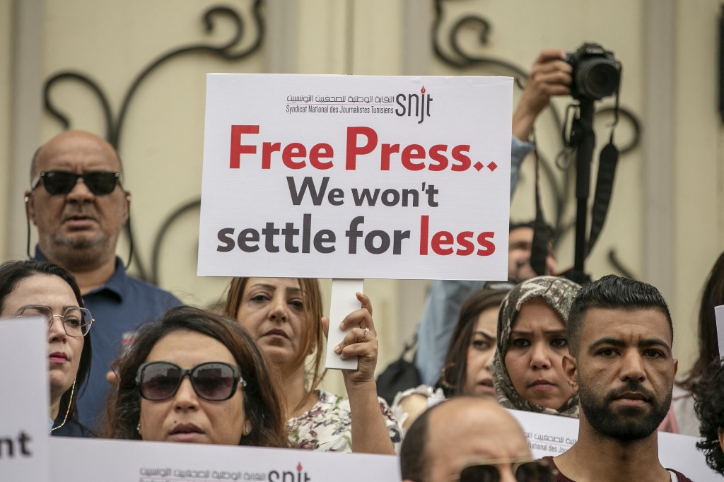 Tunisia: il processo autoritario passa per la libertà di espressione