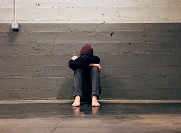 Tentati suicidi: allarme tra gli adolescenti