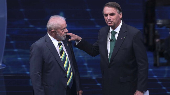 Lula vs Bolsonaro: volano stracci
