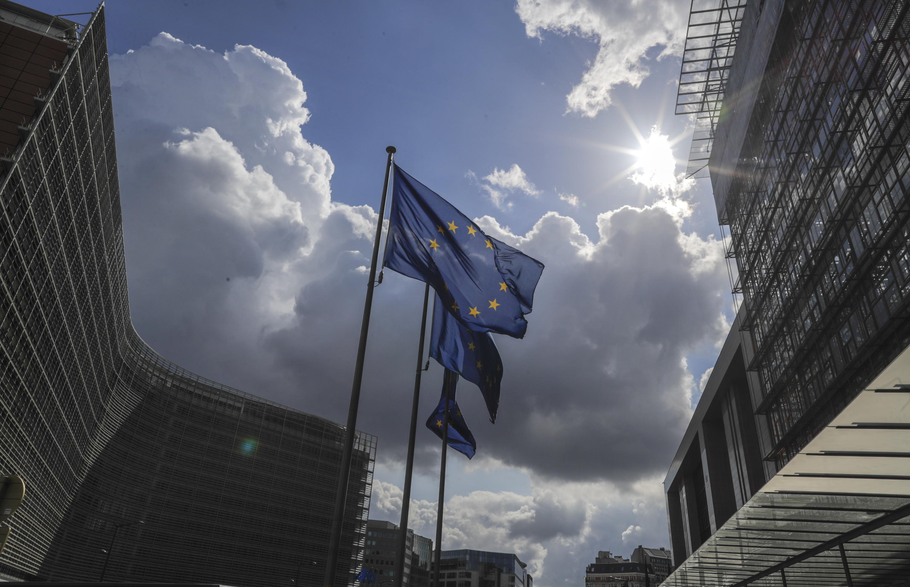 La Commissione Ue presenta il piano per il “price cap”