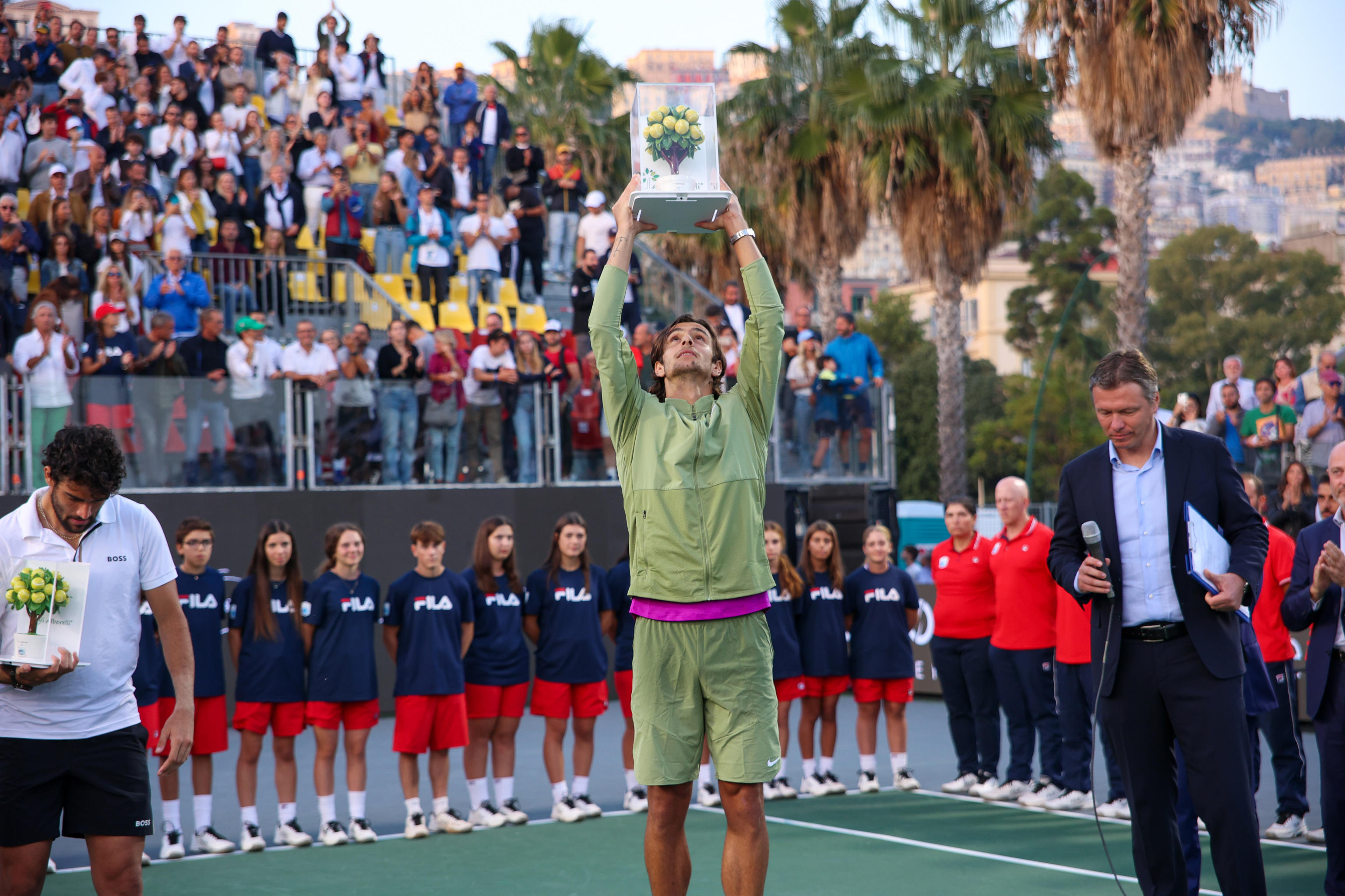 Musetti vince a Napoli contro Berrettini