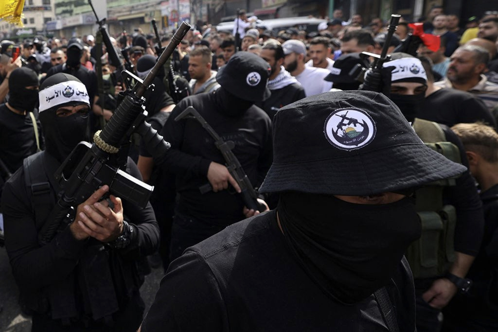 Come gli americani e gli europei incoraggiano il terrorismo palestinese