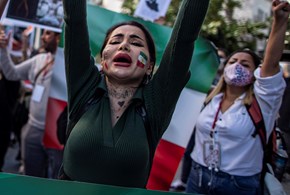 AAA corteo pacifisti cercasi per manifestazioni Iran