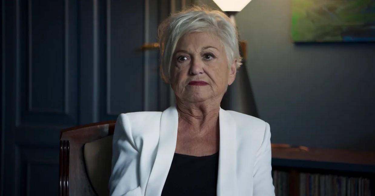 Visioni. “Wanna”, il racconto amorale di una televenditrice