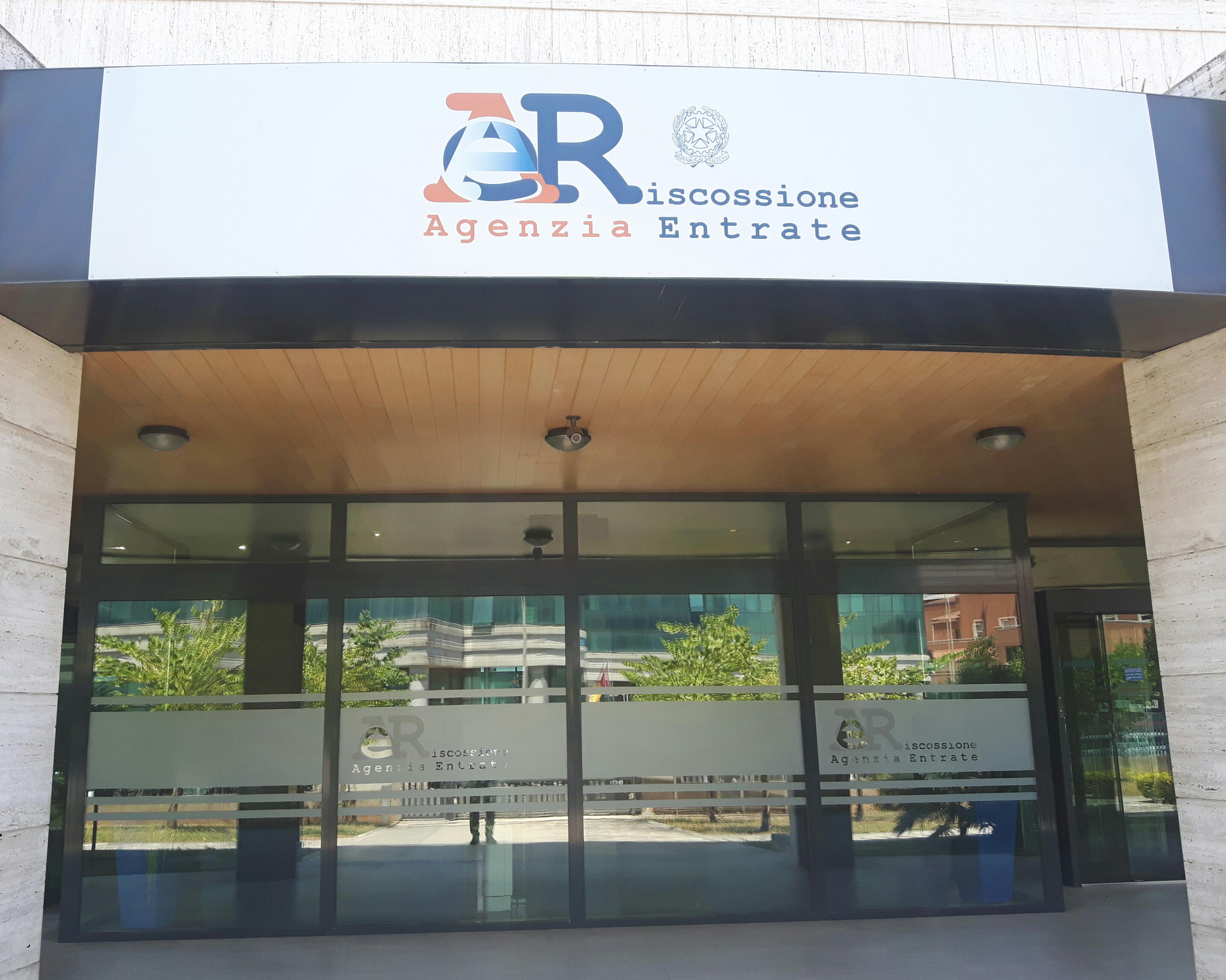 Evasori, i tutelati e veri poveri