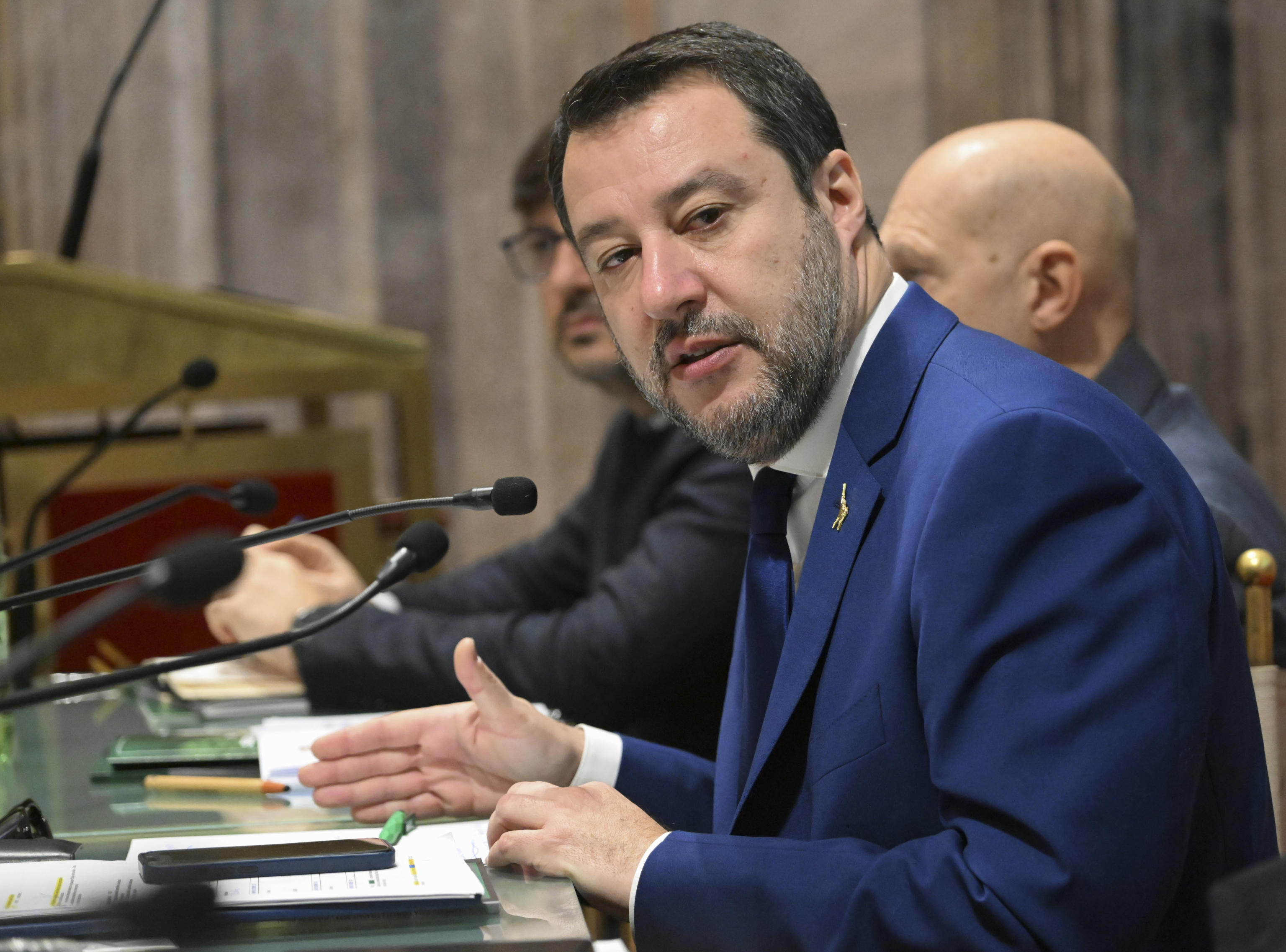 Salvini: “Revoca della patente a vita nei casi più gravi”