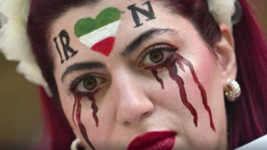 Iran: uno tsunami al femminile che sommergerà il regime
