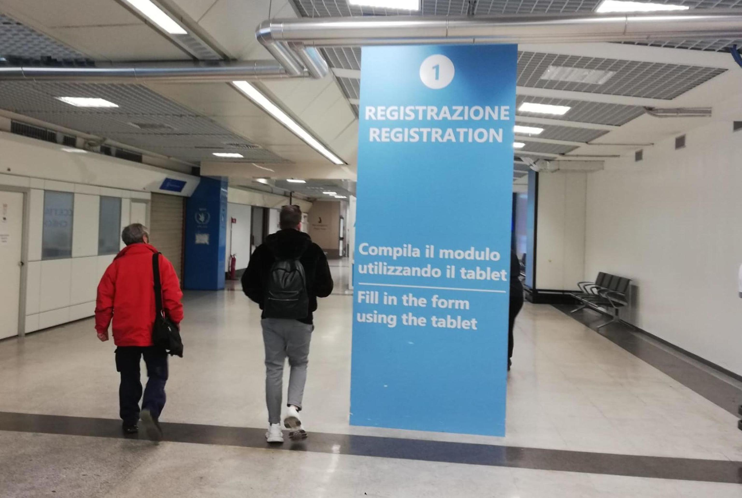 Nuovo allarme Covid: test obbligatori per chi arriva dalla Cina