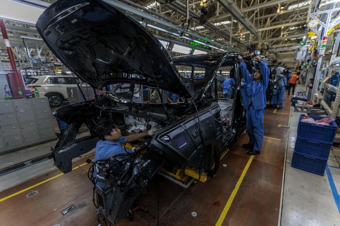 Cina: +3 per cento Pil nel 2022, ai minimi da 40 anni