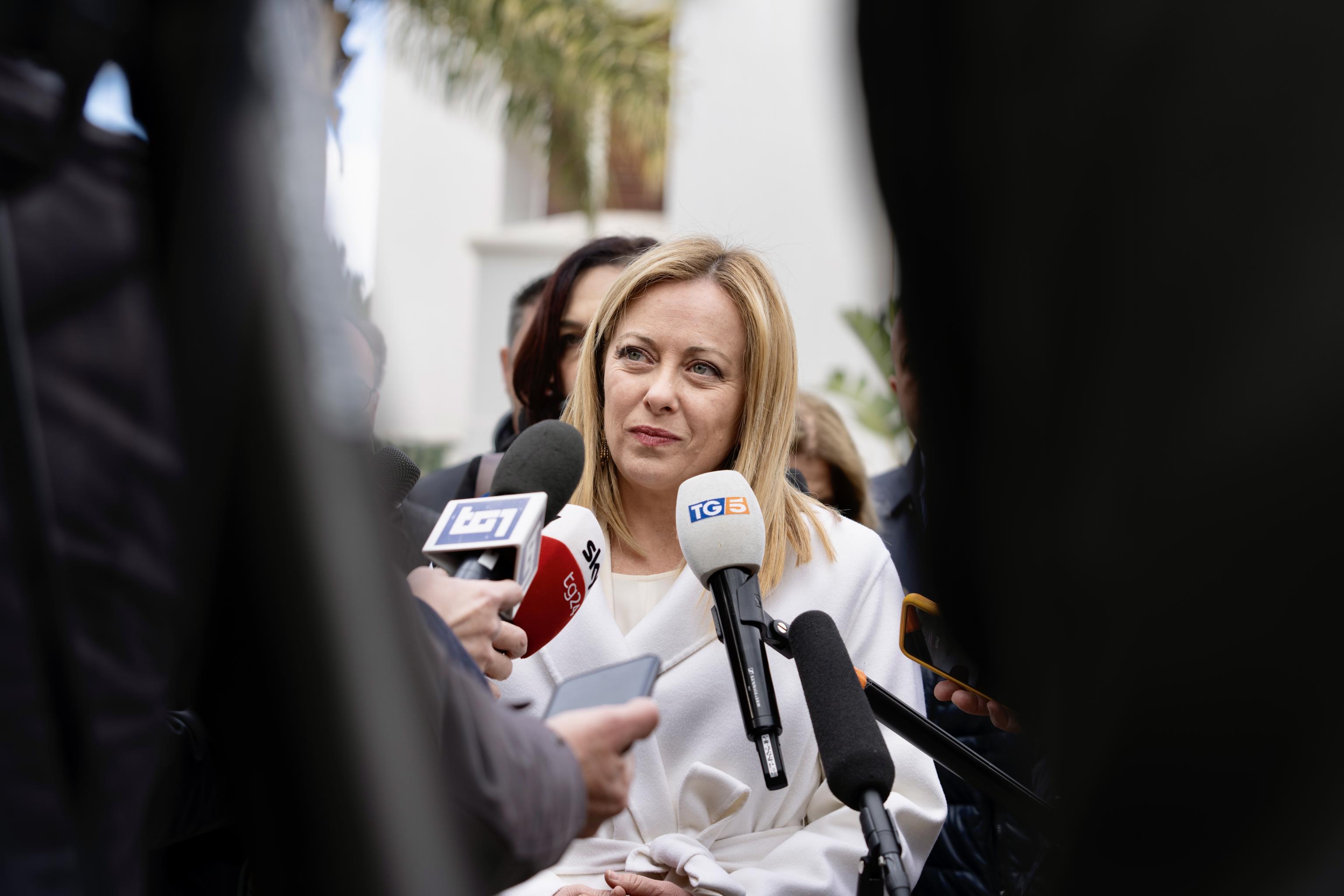 Meloni: “Non vogliamo territori di serie A e B”