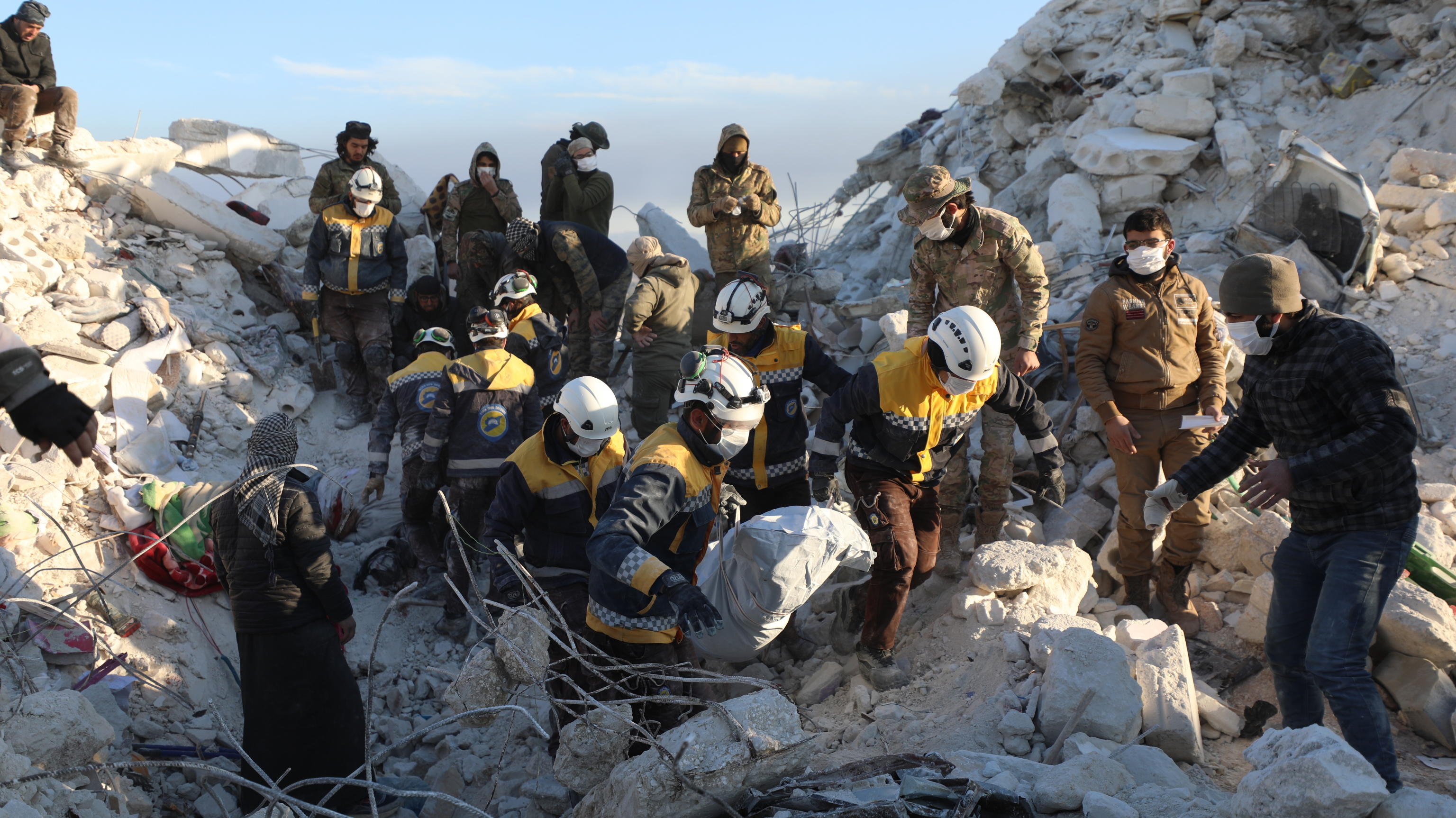 Siria, i difficili aiuti internazionali per il terremoto 