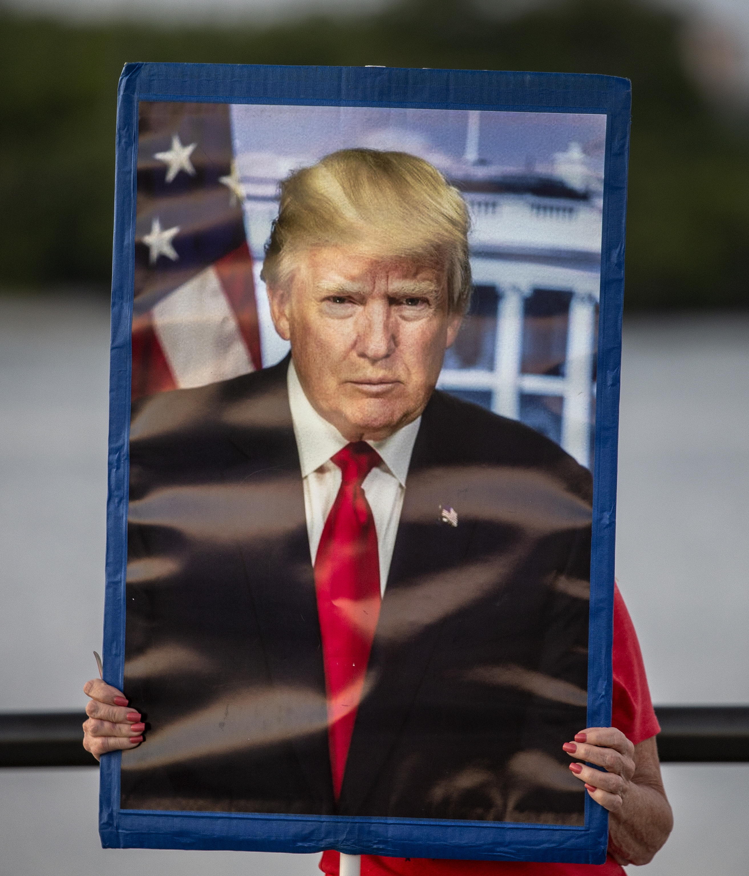 Meta riattiva i social a Donald Trump