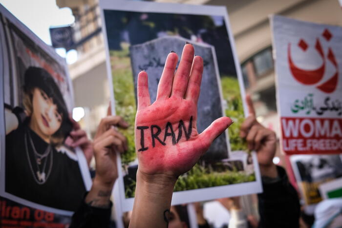 Iran, cresce la repressione contro i medici