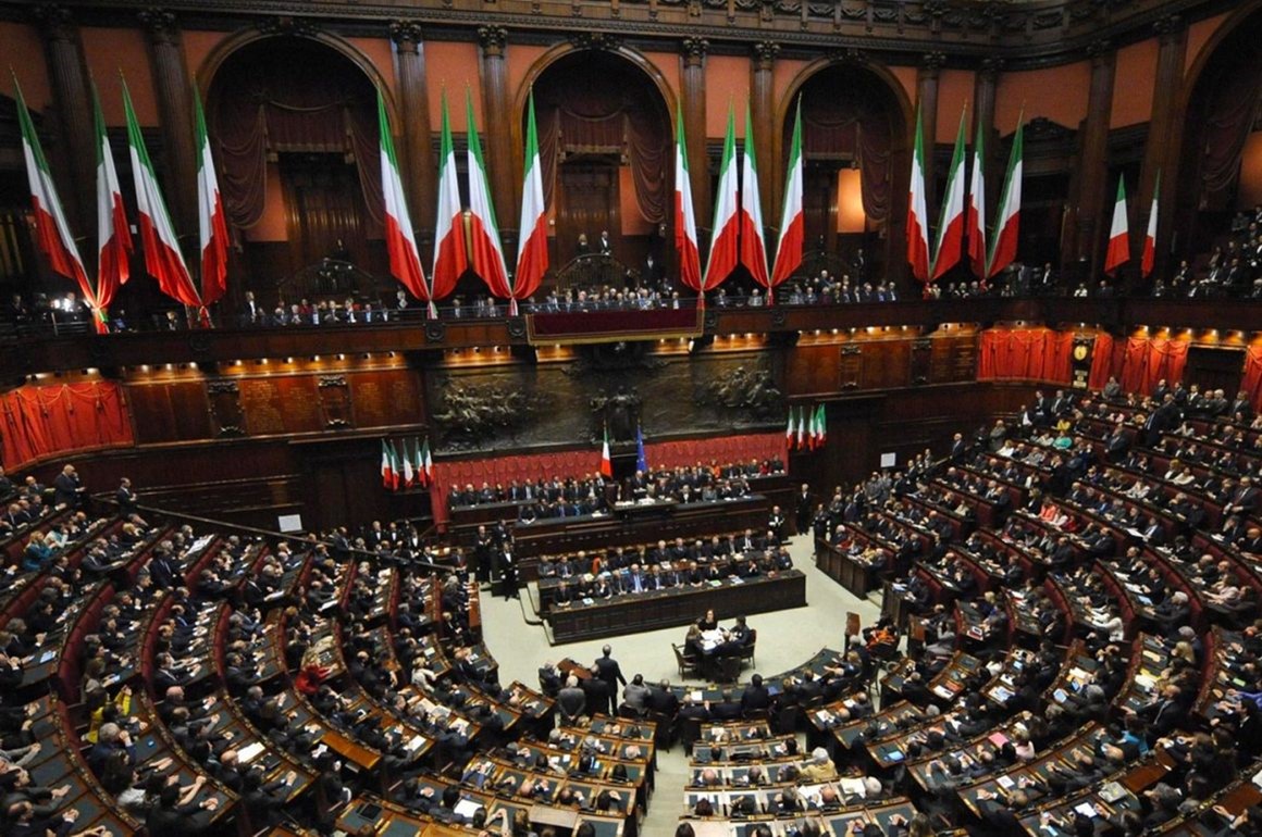 Gli stereotipi e i pregiudizi: la morte della politica 