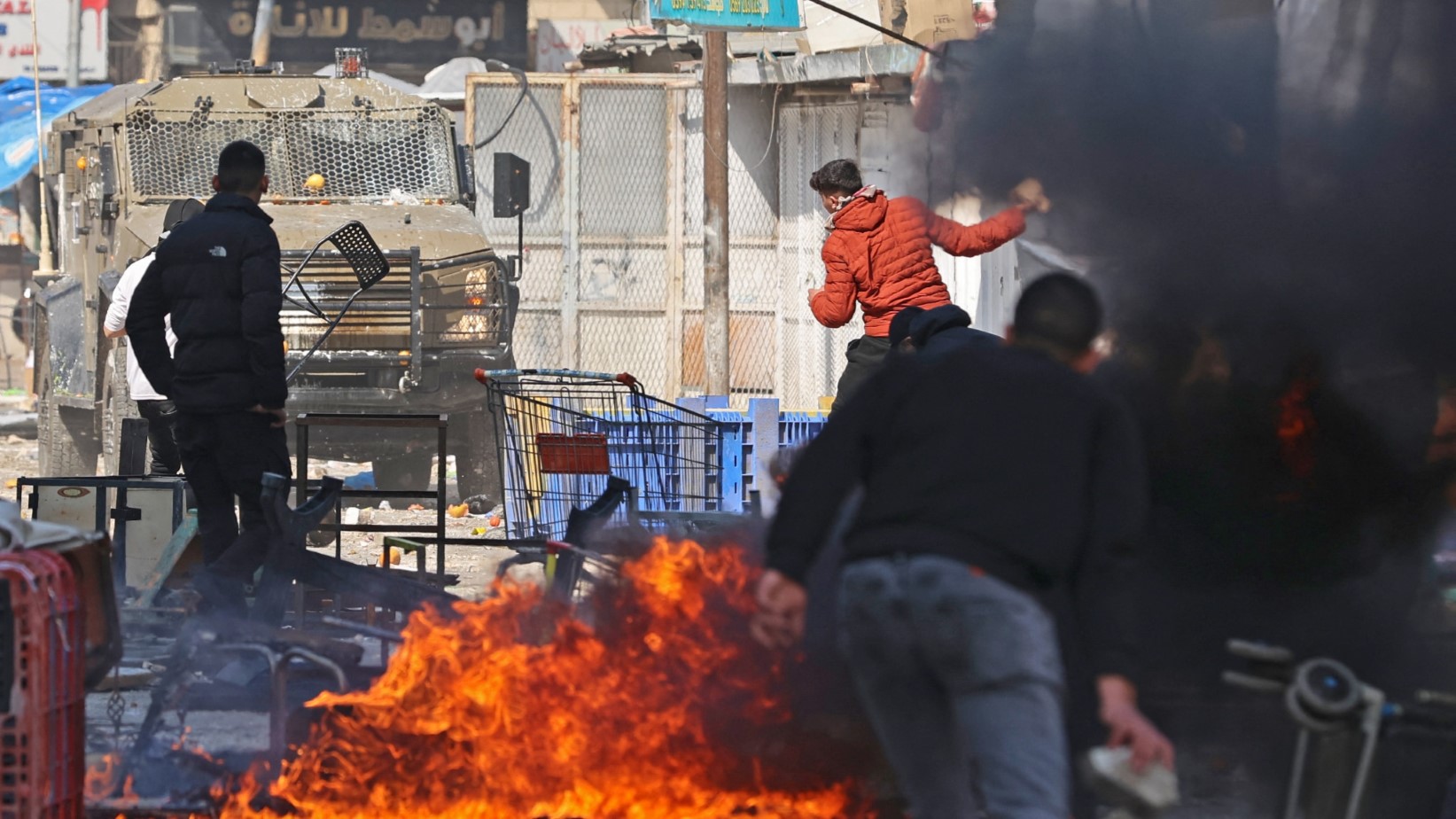 Nablus, dieci palestinesi uccisi in un blitz israeliano 