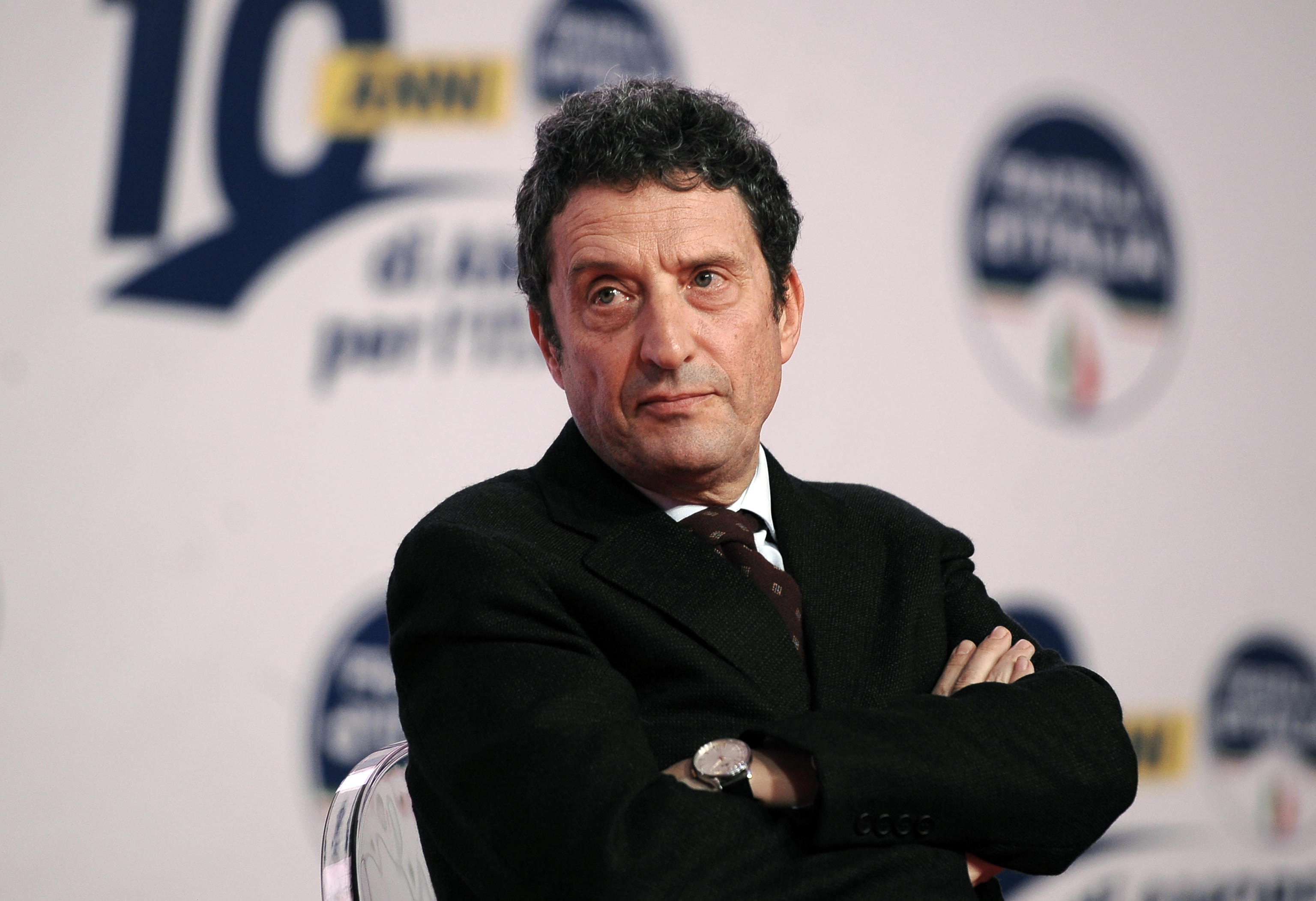 Che c’è di male nel bipolarismo? Lo chiediamo a Pietrangelo Buttafuoco (video)