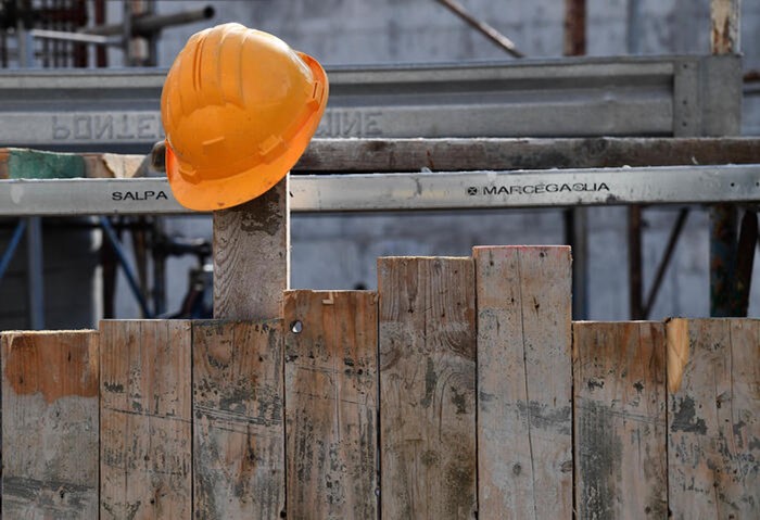 Superbonus, Meloni: “È servito solo a far lucrare le banche”