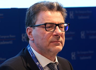 Giancarlo Giorgetti: “Un’uscita ordinata dai bonus”