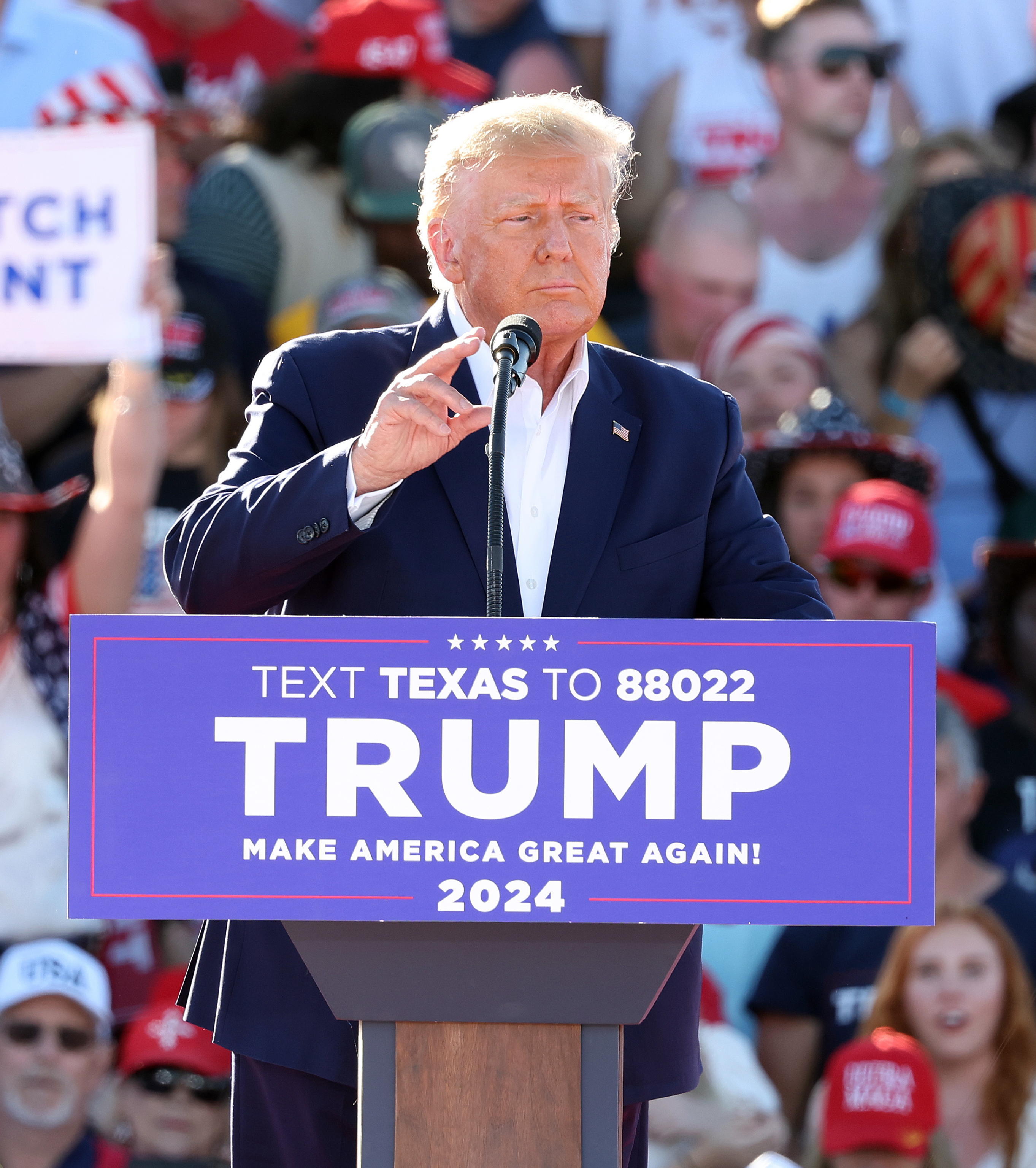 Trump atteso a New York, schierati 35mila agenti