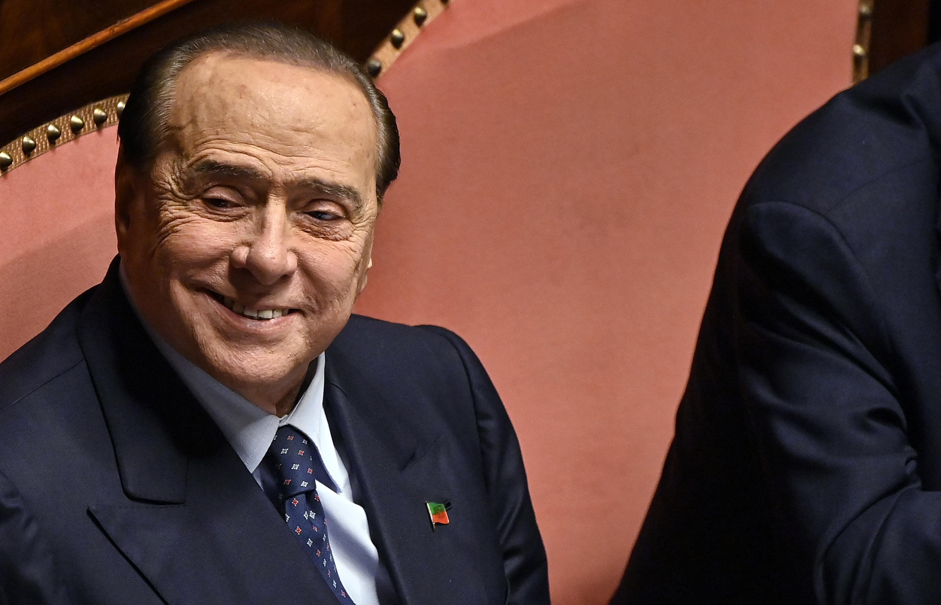 Berlusconi, seconda notte tranquilla al San Raffaele 