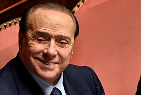 Berlusconi, seconda notte tranquilla al San Raffaele 