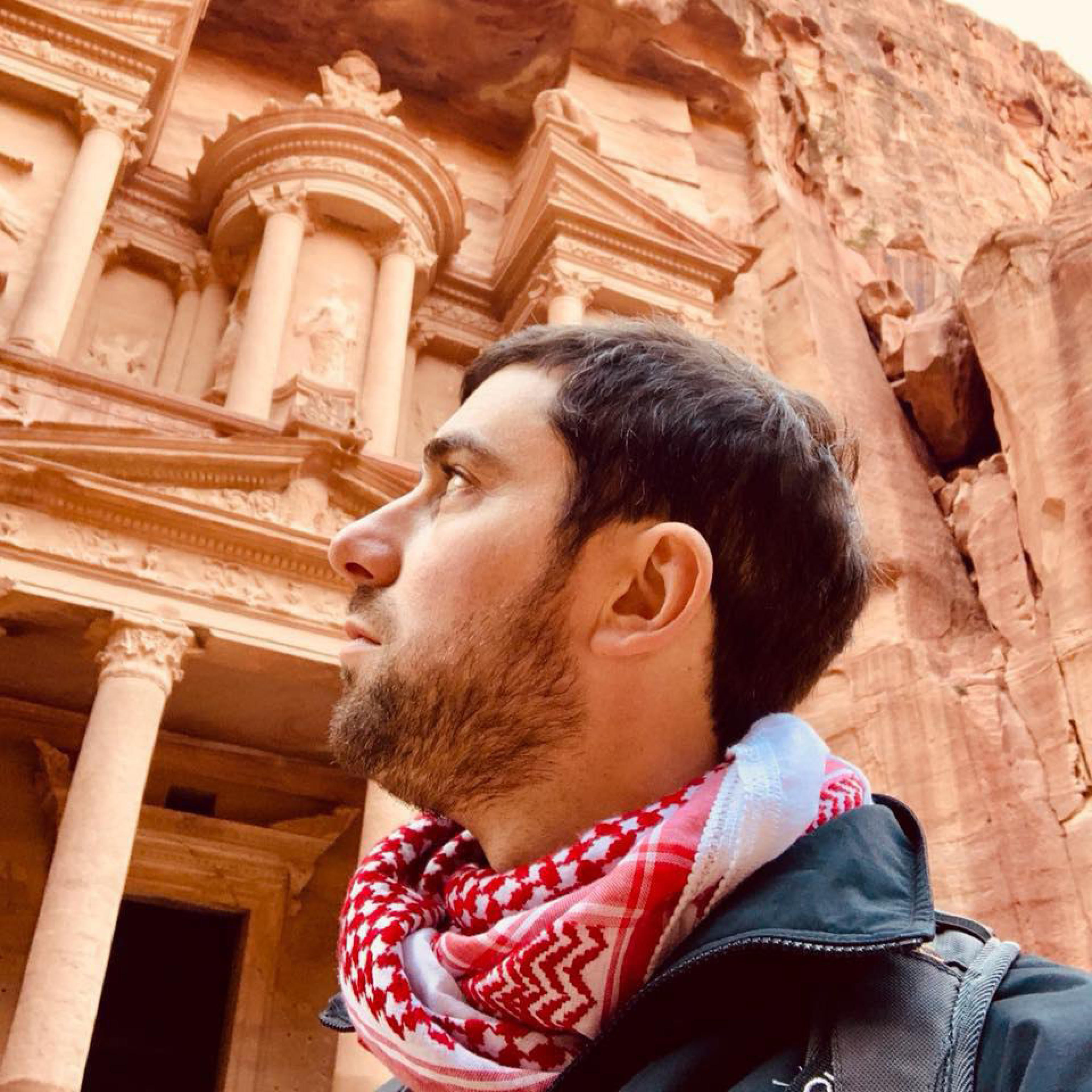 Attentato a Tel Aviv, quando un giorno di leggerezza si trasforma in tragedia