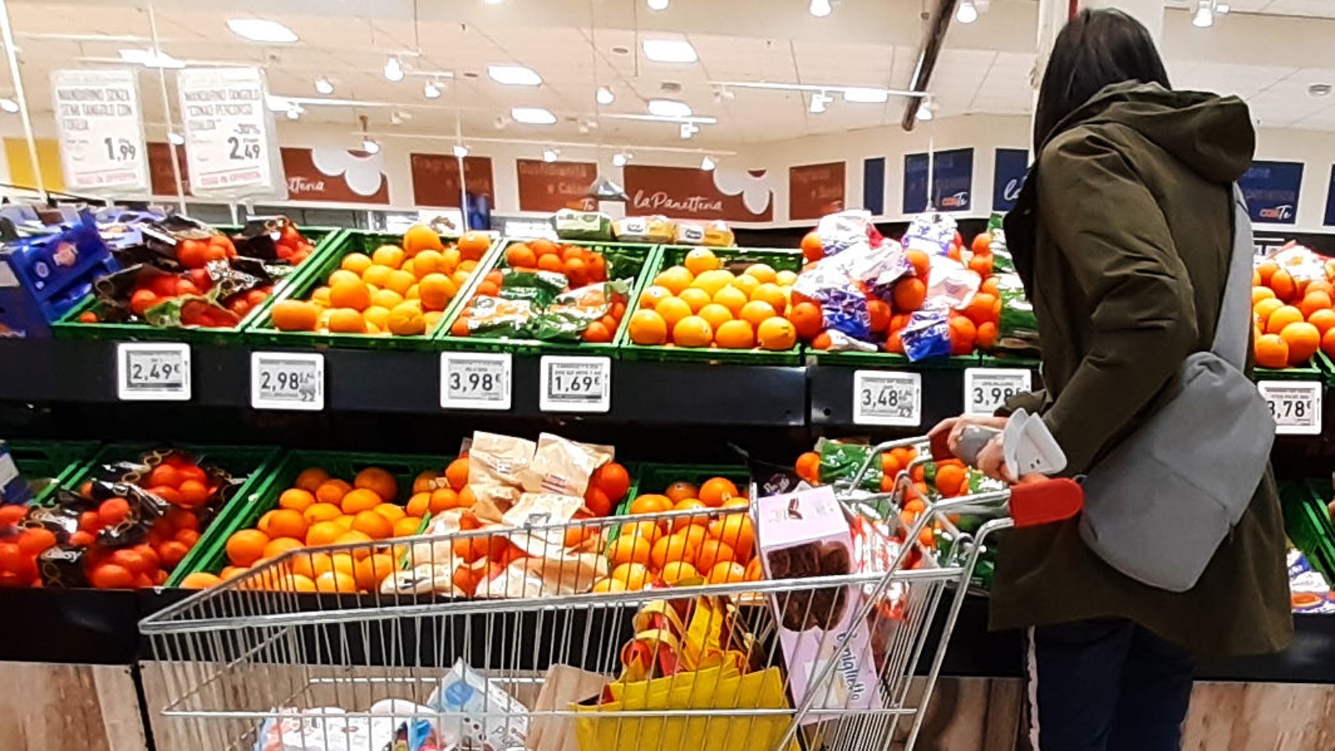 Istat, rallenta il “carrello della spesa”: inflazione al +8,2 per cento