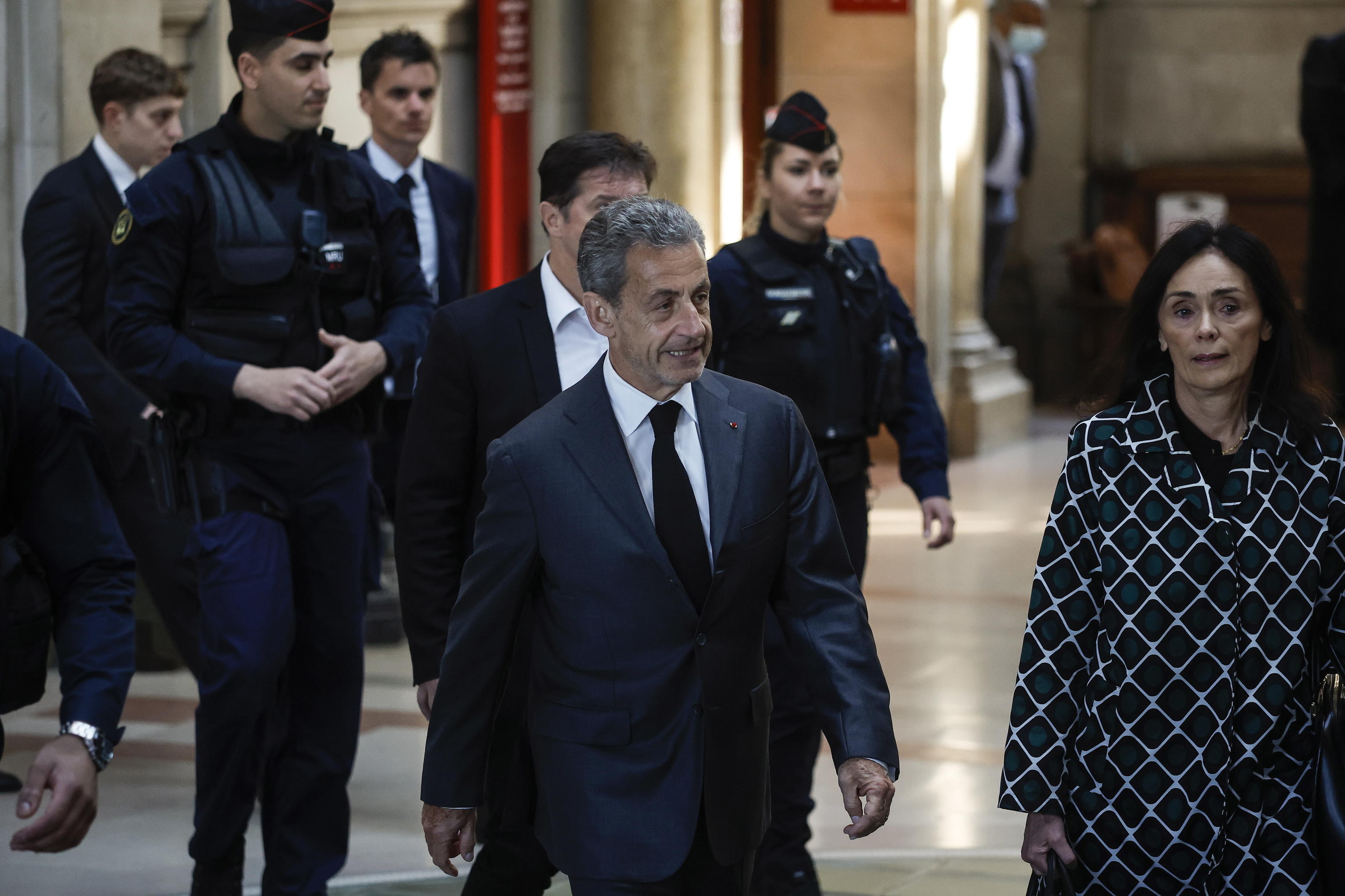 Sarkozy condannato a tre anni di cui uno ai domiciliari