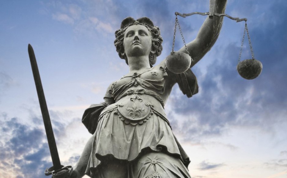 La teologia politica è inestinguibile 