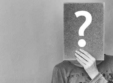Opinion poll mainstream: sondaggi a perdere