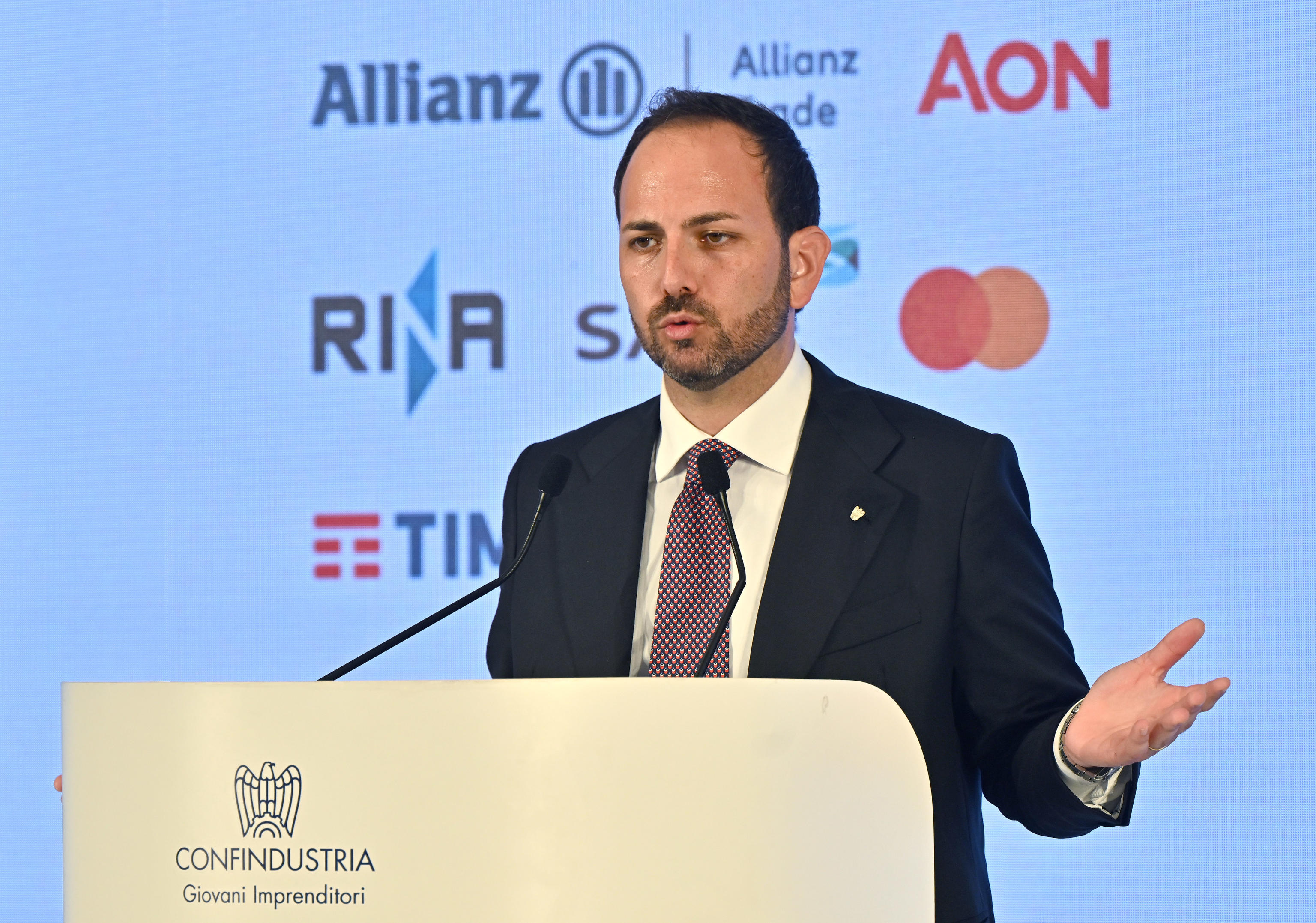 Giovani Confindustria: “Il governo alzi asticella sull’evasione”