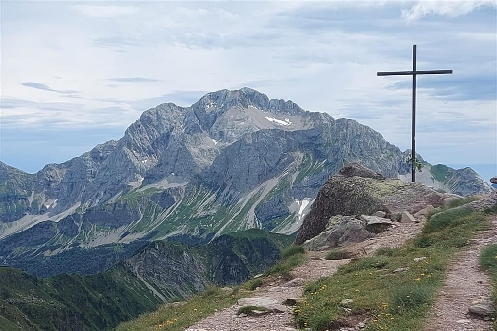Croci in vetta: tanto rumore per nulla