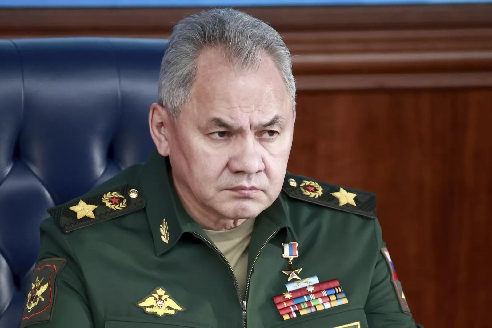 Shoigu visita troupe in Ucraina, confronto in tivù
