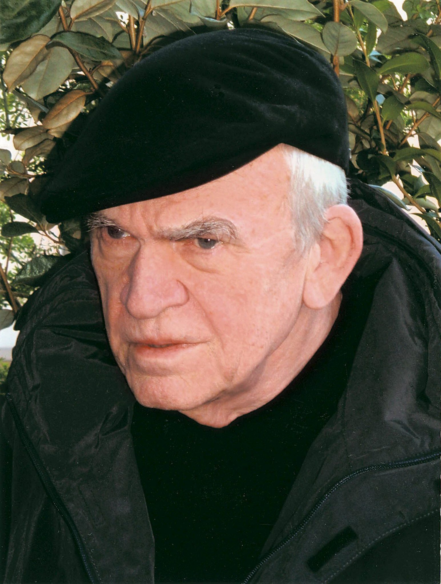 Addio a Milan Kundera, lo scrittore della “leggerezza”