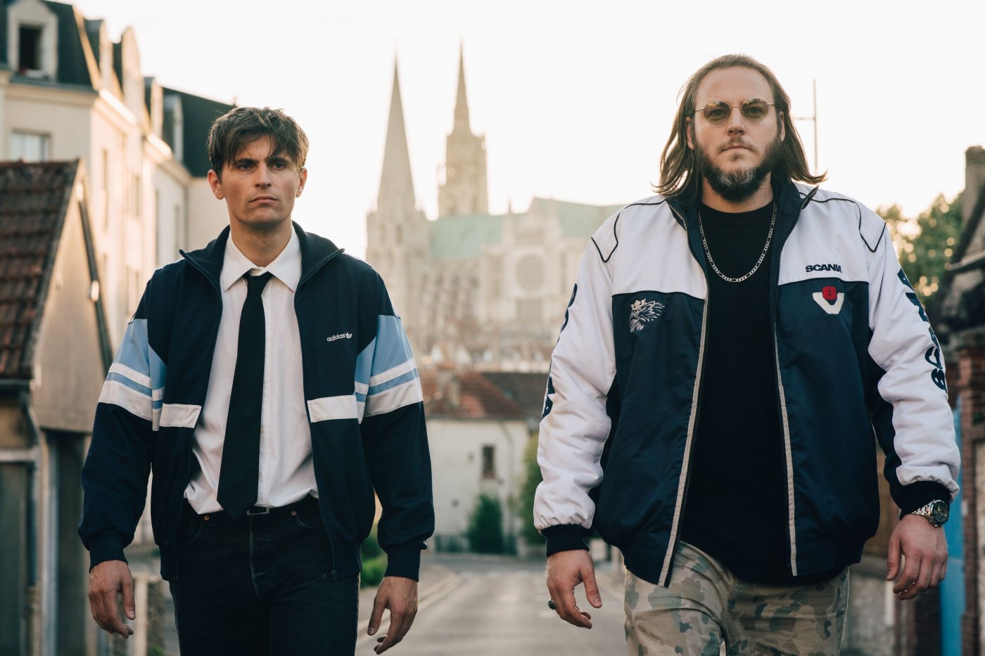 Visioni. “Il profumo dell’oro”, un’autoparodia sul potere del denaro