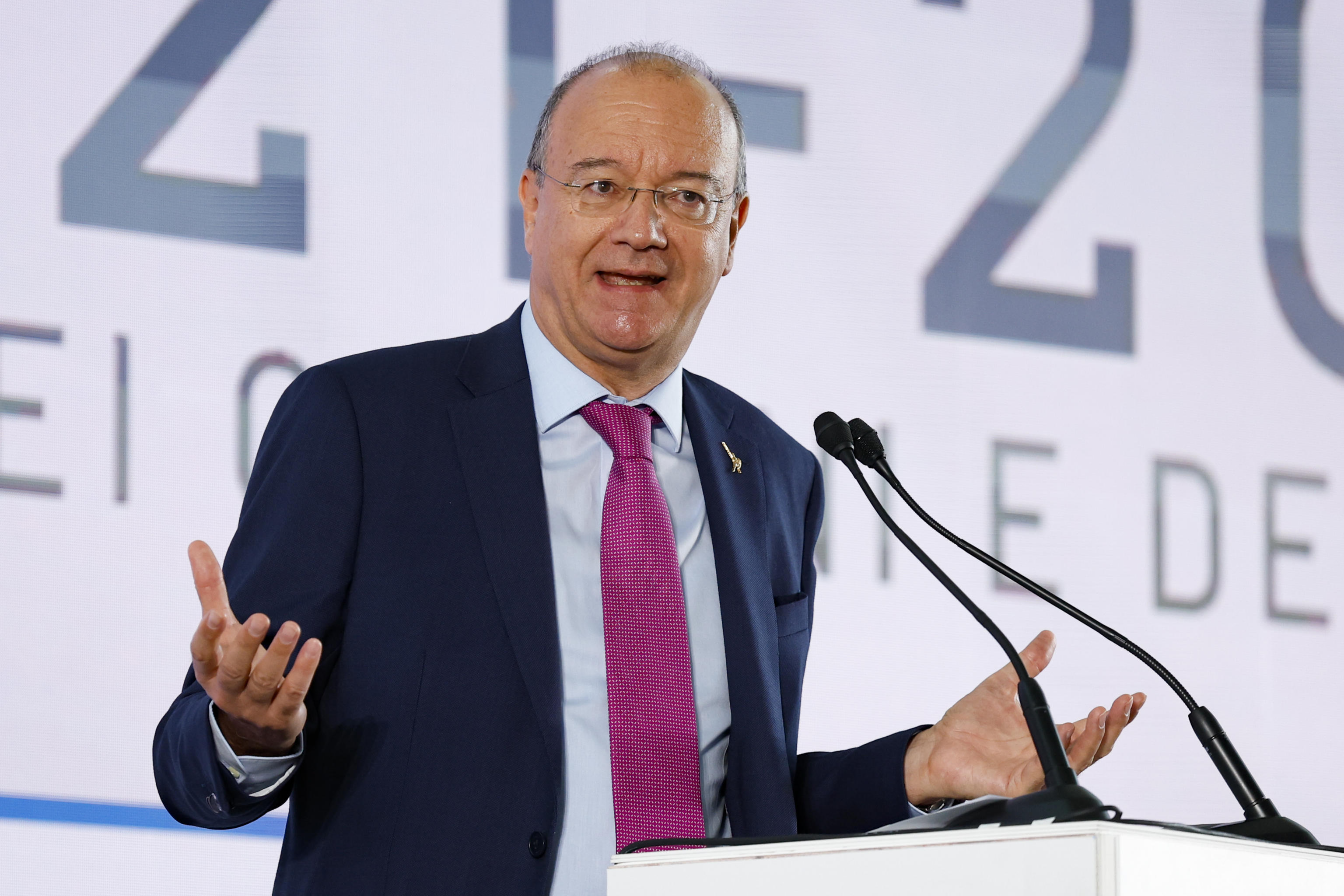 Firmato il contratto della scuola