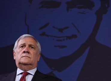 Forza Italia, Tajani eletto segretario all’unanimità