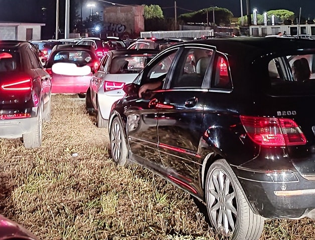 Arctic Monkeys, concerto-sconcerto: lamentele sull’organizzazione