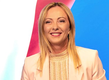 Salario minimo, Meloni: “La sinistra scopre che c’è il problema del precariato”